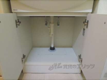 下部収納(下部収納)