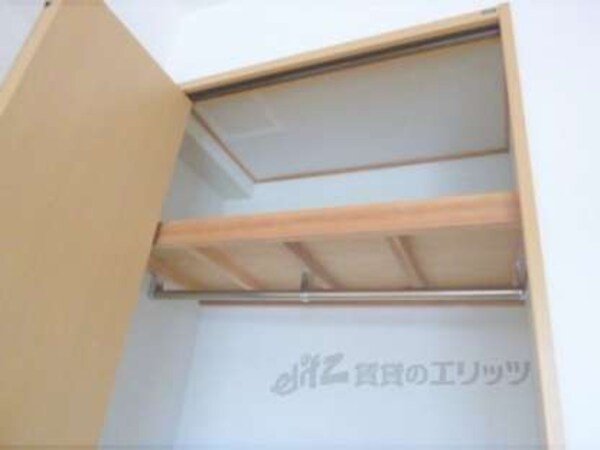 収納(棚、ハンガーパイプ)