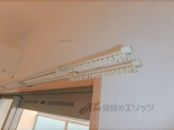カーテンレール