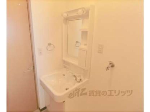 独立洗面台