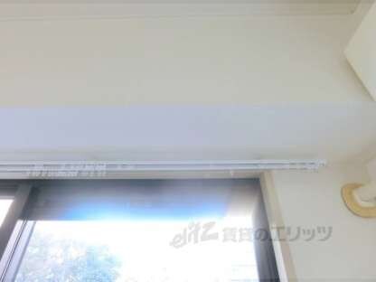 カーテンレール