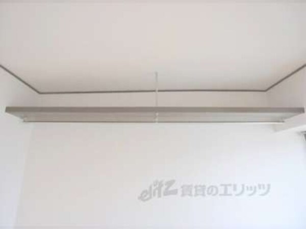 吊り棚（北側）