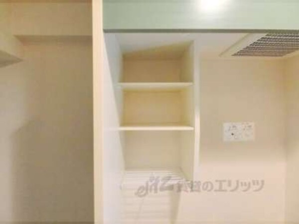 キッチン上収納