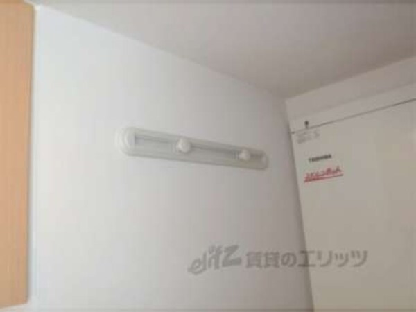 玄関コート掛け