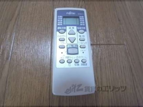 エアコンのリモコン