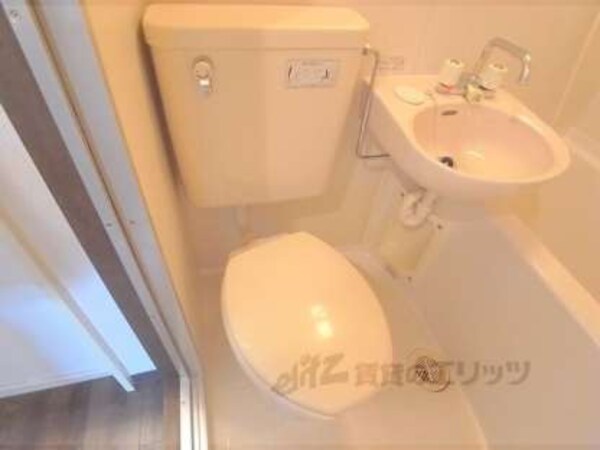トイレ(ＩＨ式のコンロに変わっています)