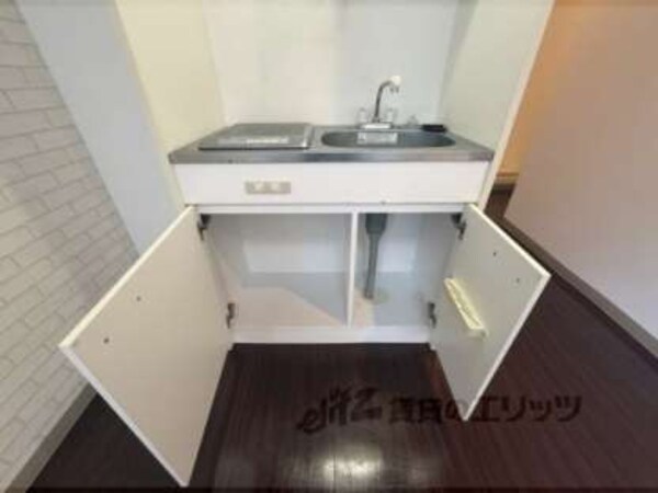 下部収納