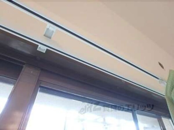 カーテンレール