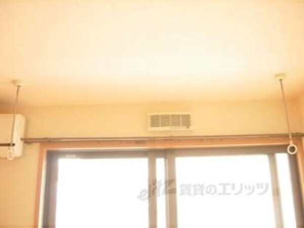 物干しざお置き