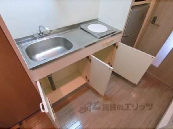 下部収納