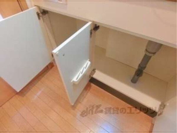 キッチン下部収納