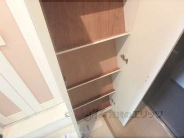 下駄箱(インターネット無料)