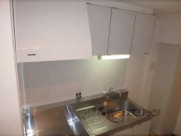 キッチン上部収納