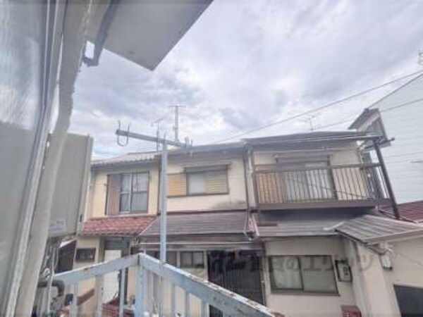 干し竿置き
