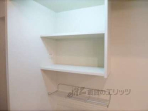収納棚の上部