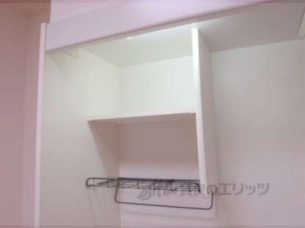 キッチン上部棚