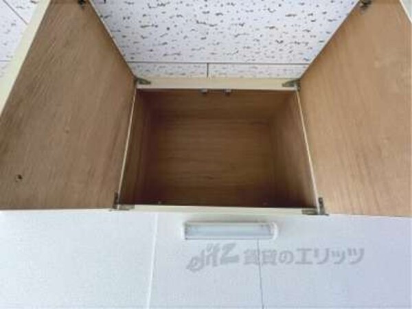 キッチン(上部収納)