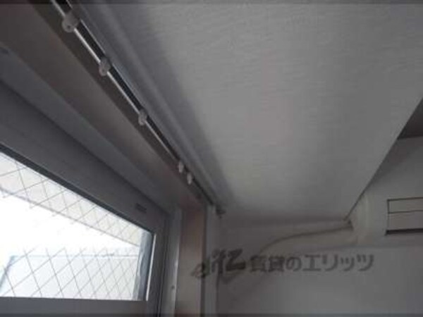 カーテンレール