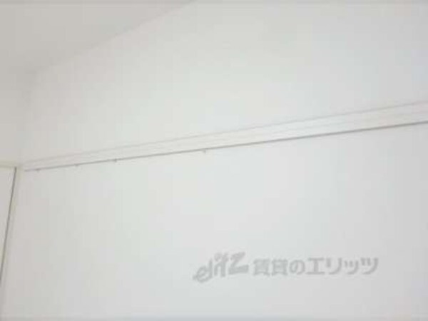 多目的フック(ハンガー等掛けられます)