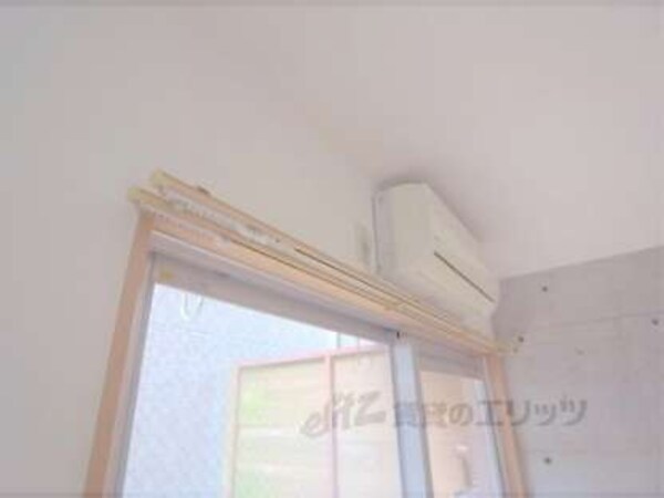 カーテンレール