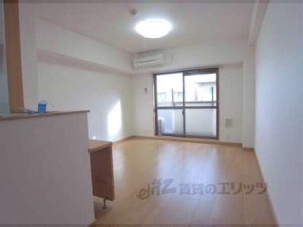 洋室(１０．８帖)