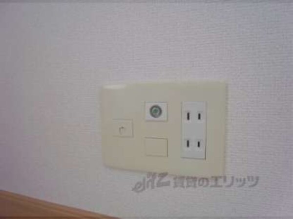 コンセント各種(洋室３か所)