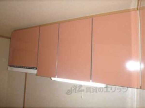 キッチン上部棚