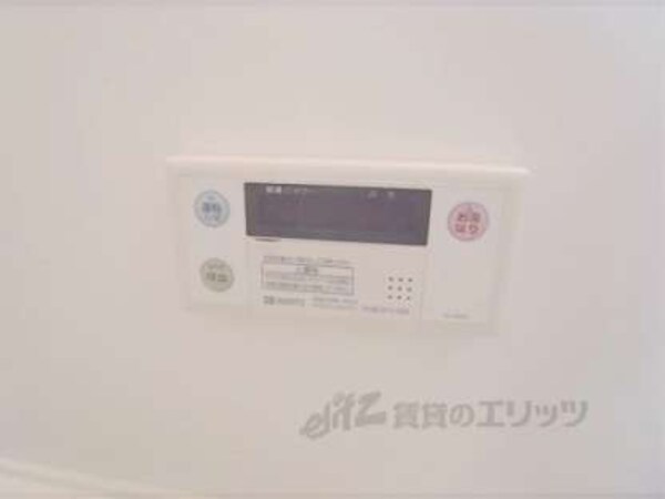 給湯器リモコン(温度調節も簡単です。)