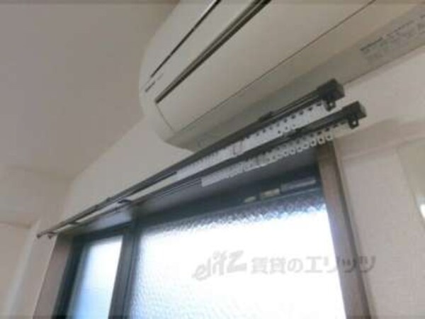 カーテンレール