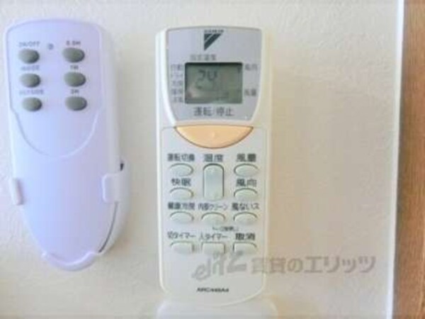 エアコンリモコン