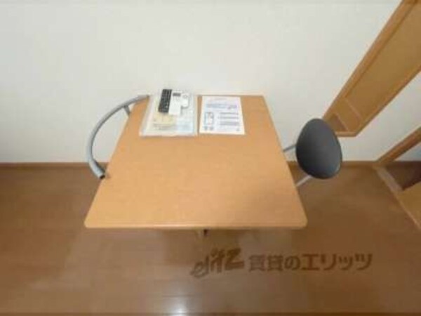 テーブル