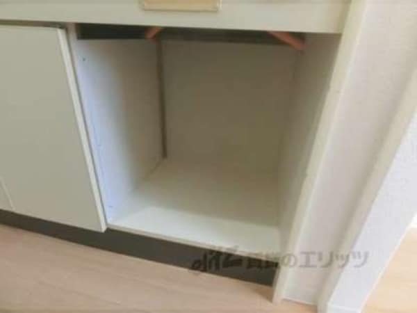 冷蔵庫置場