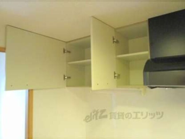 キッチン上収納