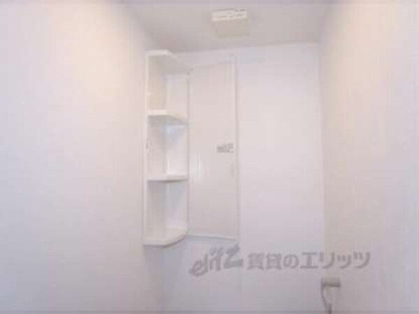 トイレの棚