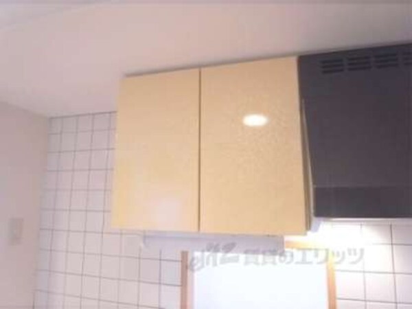 キッチン(上部収納)