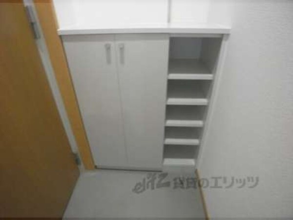 下駄箱(靴もたくさん入ります。)