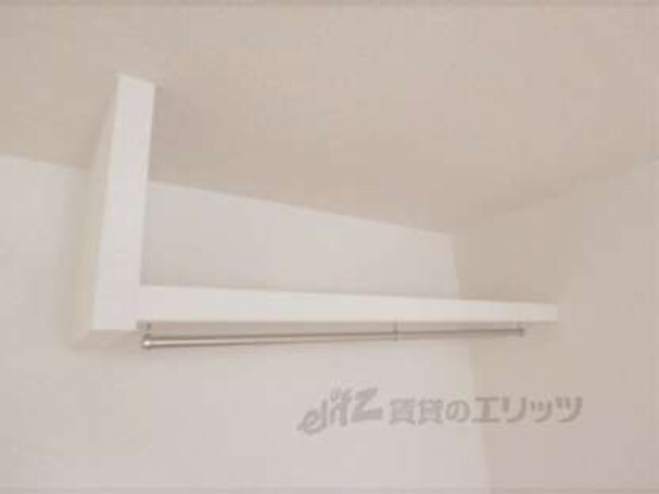 洋室上部収納