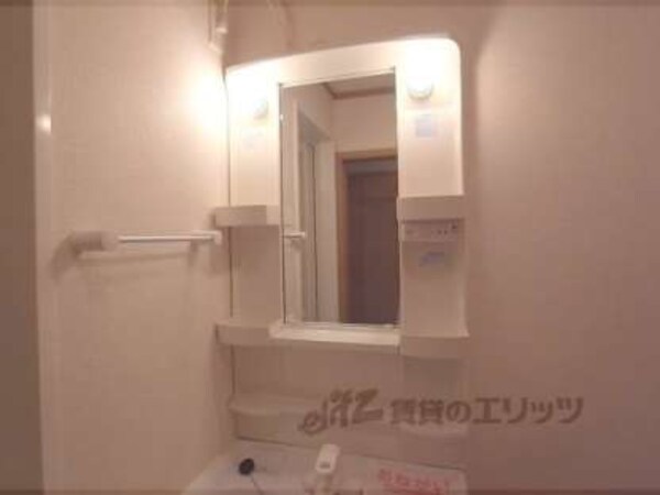 洗面所(鏡・棚付いていますよ)