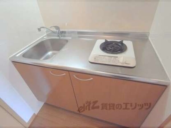 キッチン(コンパクトなキッチンです)
