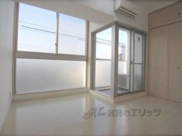 洋室(明るいお部屋って素敵ですね)