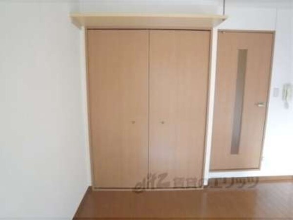 収納(閉じた状態です。)