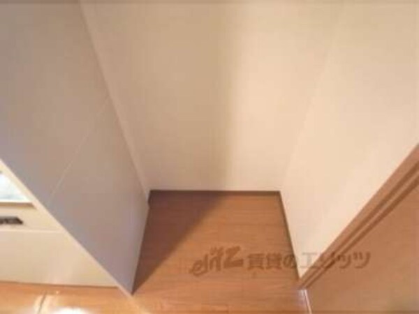 冷蔵庫置場(キッチン横に冷蔵庫が置けます。)