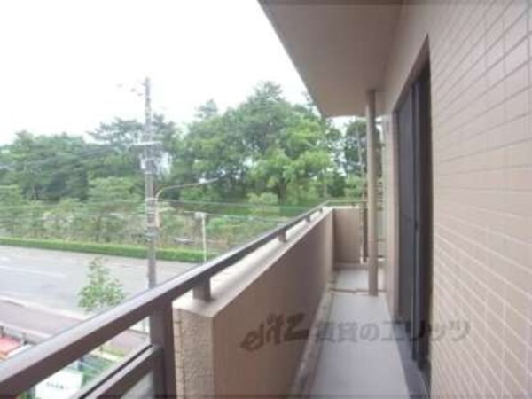 ベランダ(エル字型になっています)