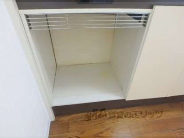 冷蔵庫置場