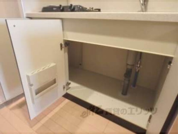 キッチン下部収納