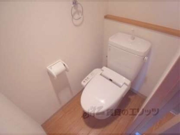 トイレ(清潔感溢れるトイレ。)