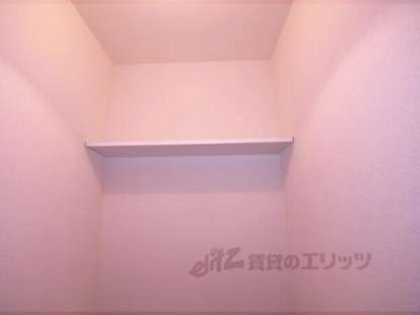トイレ棚