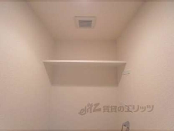 トイレ(上部棚)