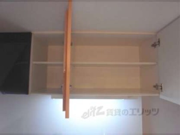 キッチン(上部収納)