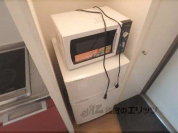 冷蔵庫と電子レンジ